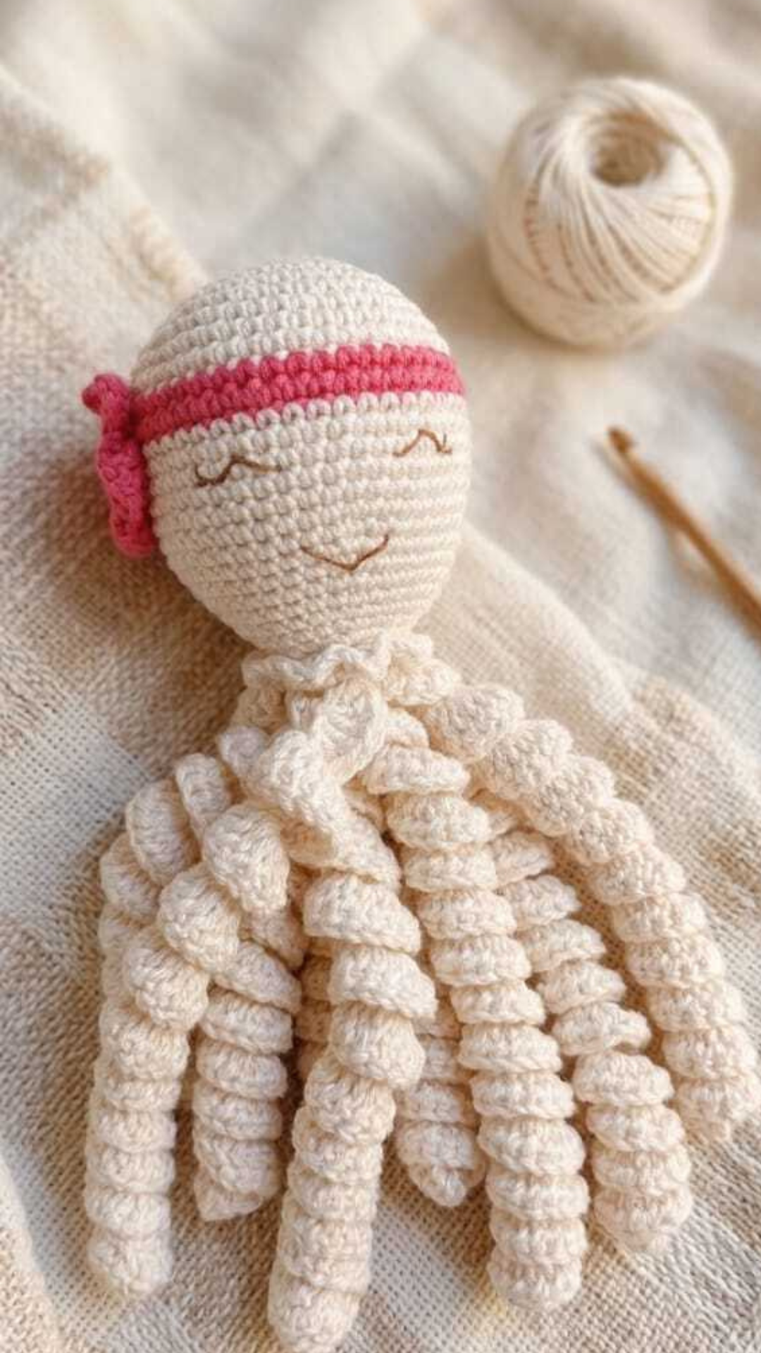 Polvinha Nina - Amigurumi Sensorial de Apego para Bebês